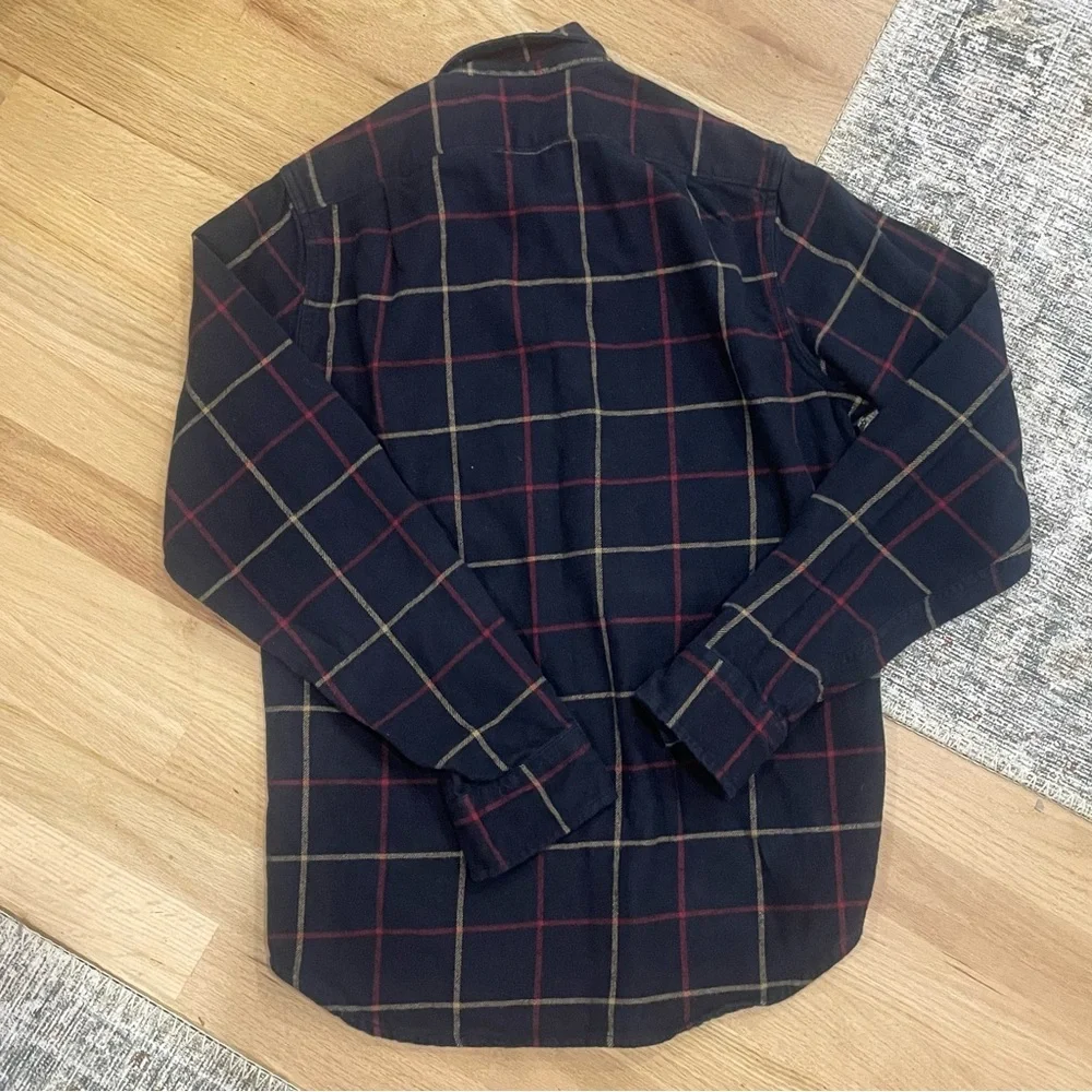 J CREW Midweight flannelClassic  Long Sleeve Shirt in plaid   size XS